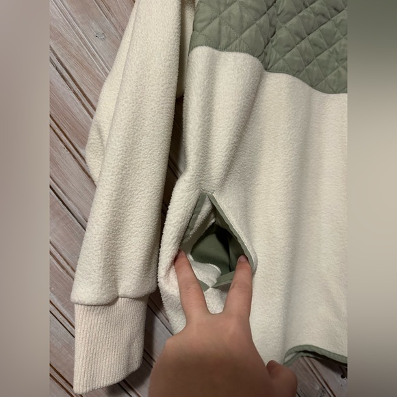 Kyodan Outdoor Green & Cream Fleece Quilted Button Up Turtleneck Sweater Warm - Picture 5 of 8